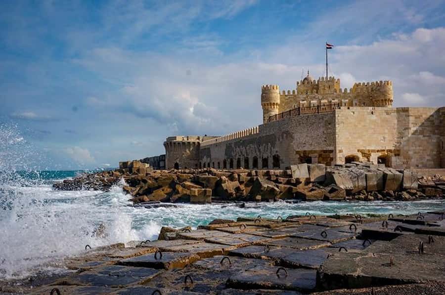 Alexandria: Guided City Walking Tour - Qaitbay Citadel and the historic finish before café time