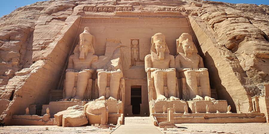 Aswan: Private Tour to Abu Simbel Temple by Flight - Morning pickup in Aswan and the flight plan to Abu Simbel