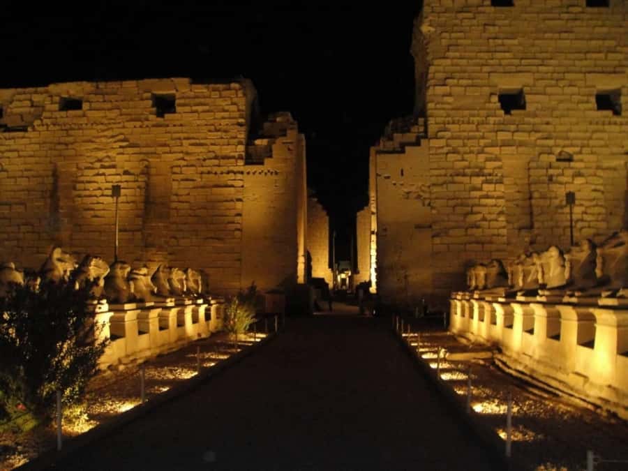 Book online Sound and Light Show at Karnk Temple in Luxor - Karnak Temple at night: why this show works