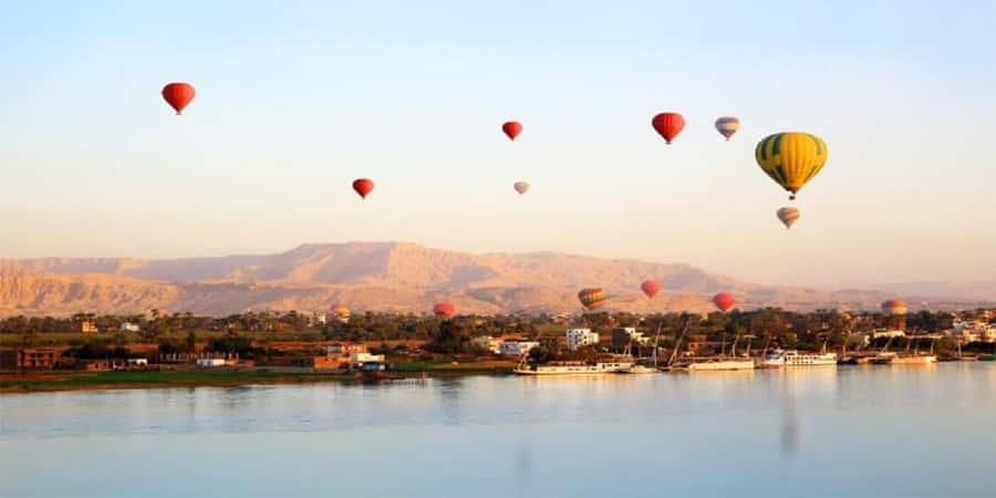 Cairo: 8-day Tour with Cruise, Flights, & Balloon Ride - Day 1 in Cairo: Giza at Sunrise Speed + Egyptian Museum Night Cruise Dinner