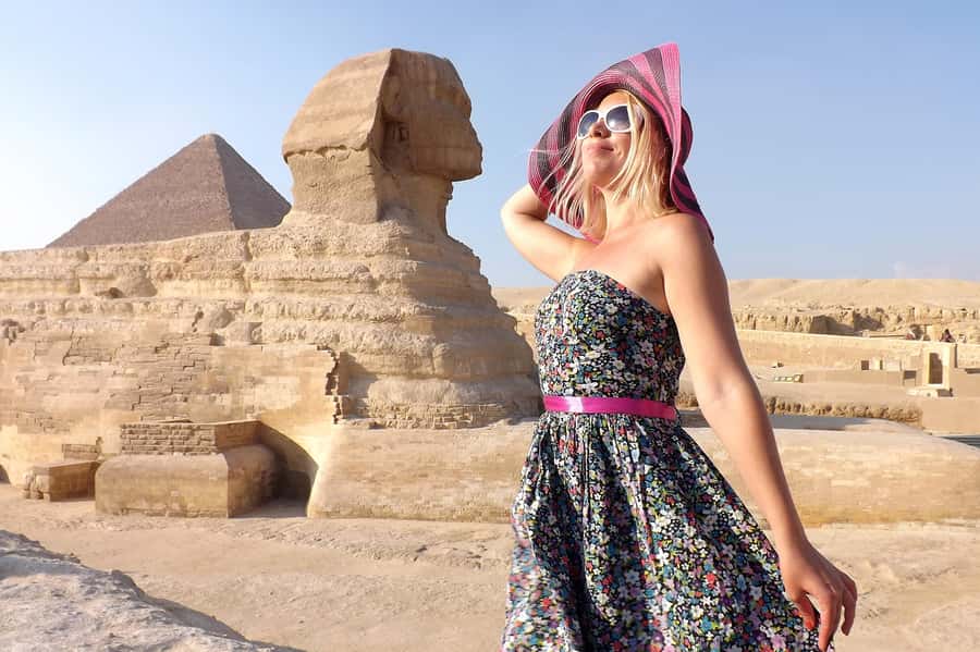Cairo: All-Inclusive Giza Pyramids & Egyptian Museum Tour - Great Sphinx: Abu al-Hawl and the photo spot everyone wants