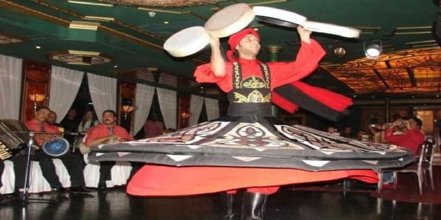 Cairo: Buffet Dinner Cruise with Folkloric Show - Dinner on board: what the attended open buffet is really like