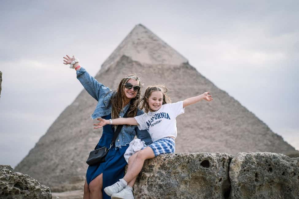 Cairo Day Tour: Pyramids, Museum, Camel Ride & Local Lunch - Giza Plateau: Khufu, Khafre, Menkaure, and the Sphinx in One Stretch
