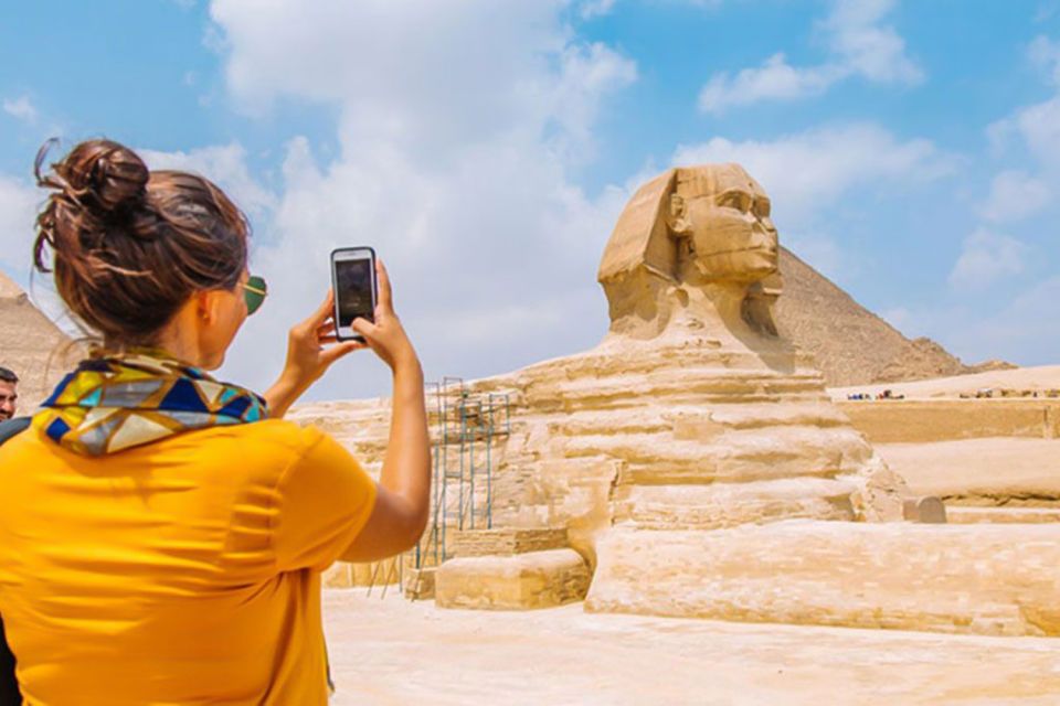 Cairo Deluxe Tour: Pyramids,Museum & Khan El Khalili + Lunch - Key points worth knowing before you go