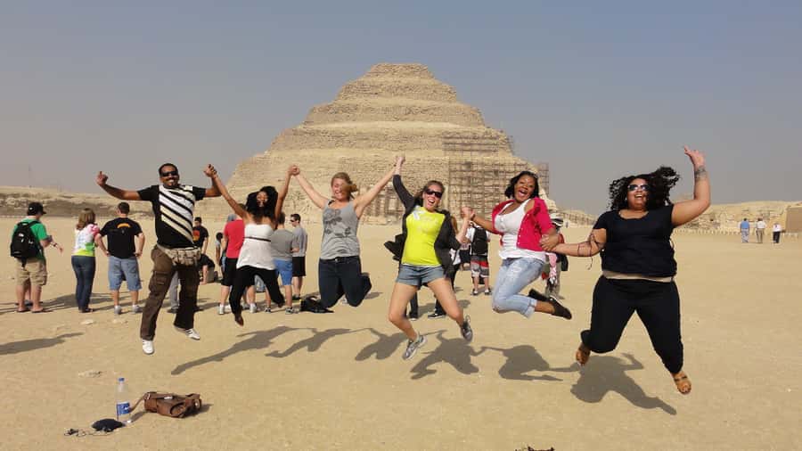 Cairo: Djoser, Bent Pyramid & Memphis Day Trip - English guiding that actually answers questions