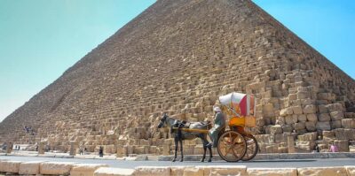 Cairo/Giza: Guided Pyramids, Sphinx and Egyptian Museum Tour - Hotel pickup and the start that sets the tone