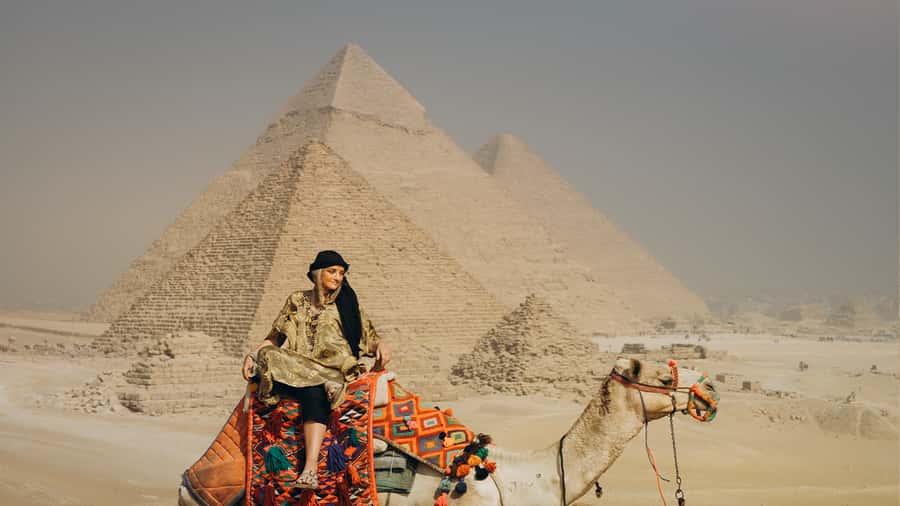 Cairo: Giza Pyramids Camel Ride and Egyptian Museum Tour - Lunch that actually breaks up the day (and what’s missing)