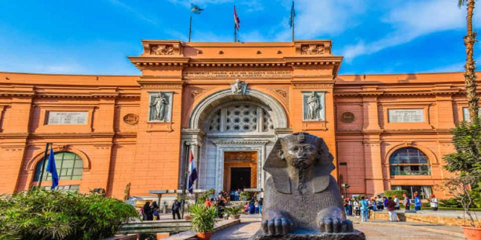 Cairo: Giza Pyramids, Museum & Bazaar Tour with Lunch - Egyptian Museum: how to pick what matters in a 4-hour day
