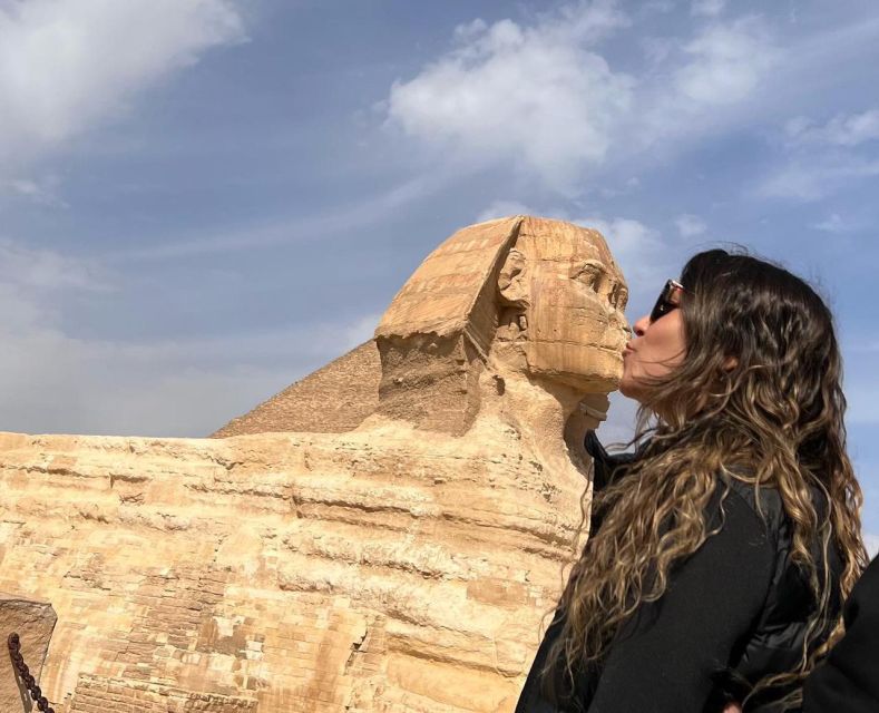 Cairo: Giza Pyramids, Sakkara and Dahshur Private Day Tour - Lunch at a local restaurant (what’s included and what isn’t)