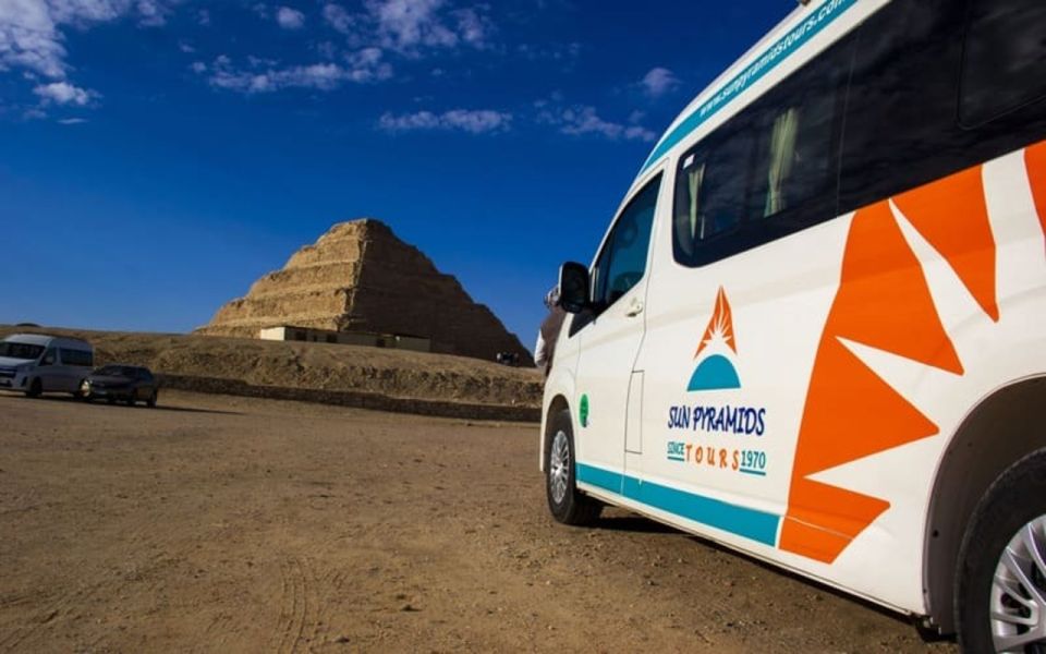 Cairo: Giza Pyramids, Sakkara Pyramid Private Tour w. Lunch - Lunch at a local restaurant: where included value matters most