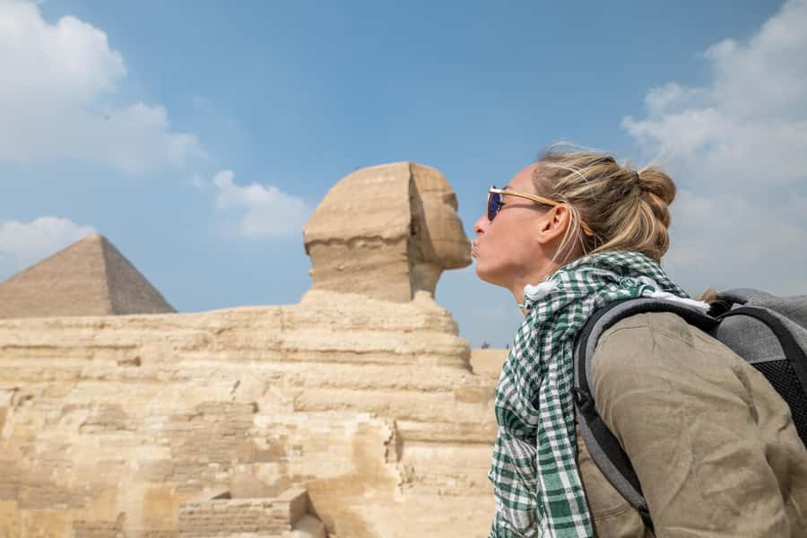 Cairo: Giza Pyramids & Sphinx Tour with Camel Ride & Entry - Three Great Pyramids viewpoint: Khufu, Khafre, Menkaure in context
