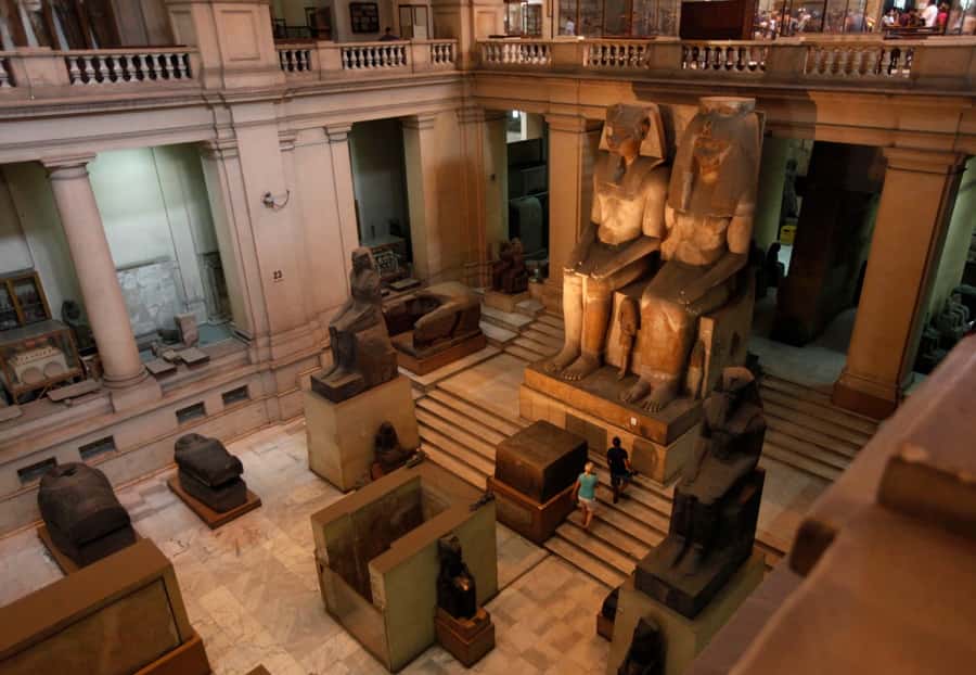 Cairo: Great Pyramids of Giza and Egyptian Museum Tour - Egyptian Museum of Antiquities: how to get the most from a guided visit