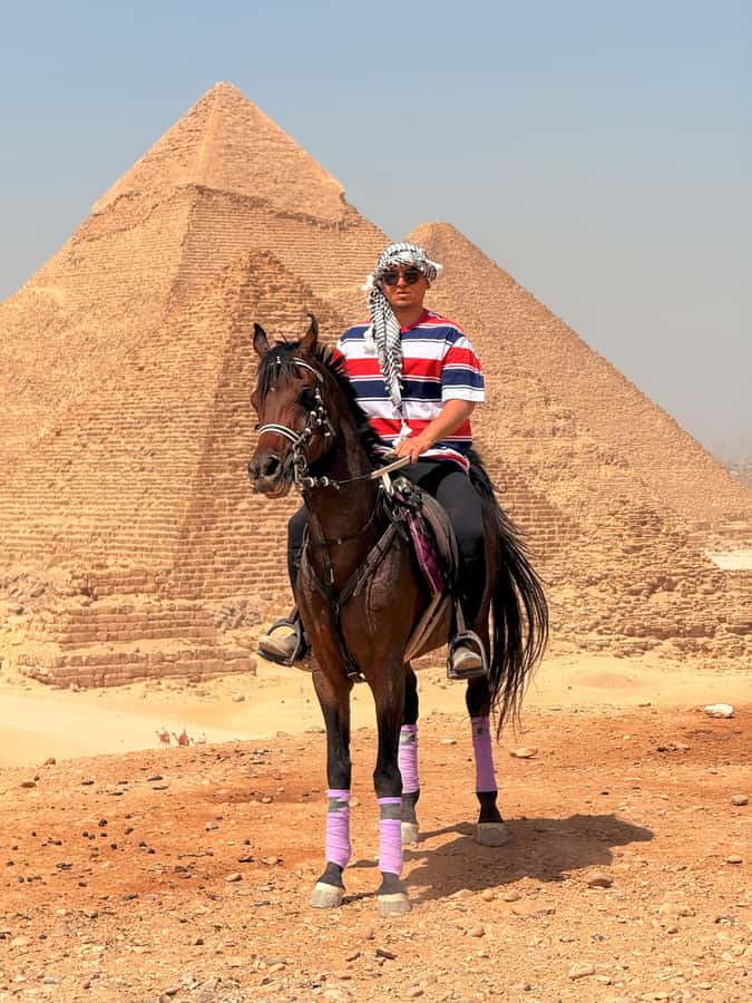 Cairo: Horse Riding tour at Pyramids of Giza - Riding through the golden sands around the Pyramids