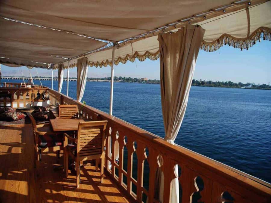 Cairo: Luxury Dinner Cruise On The Nile River - The open buffet dinner: good to plan around