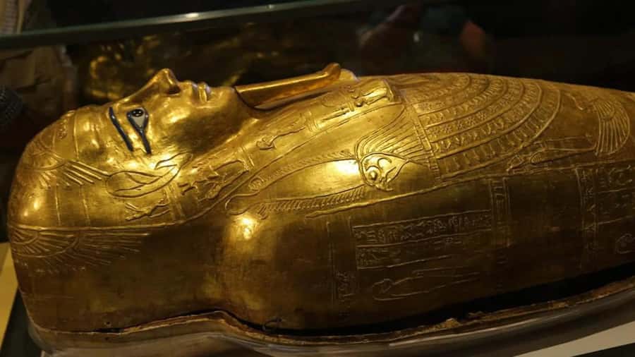 Cairo: Museum of Egyptian Civilization and Khan Al Khalili - The mummies part: what to expect and how to make it count