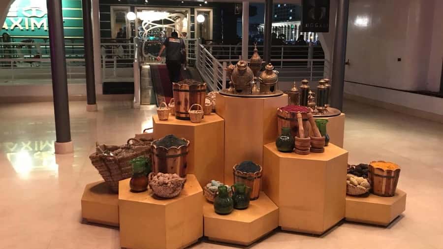 Cairo: Nile Maxim Luxurious Dinner Cruise with Dance Show - Should You Book This Nile Maxim Dinner Cruise?