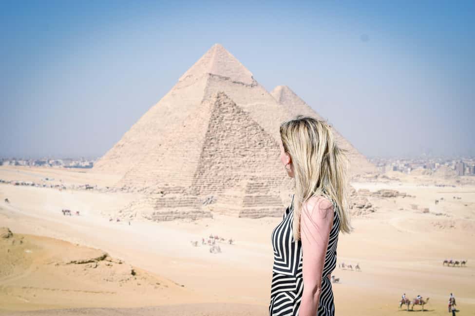 Cairo: Private Giza Pyramids, Sphinx, Saqqara & Memphis Tour - Private pickup in an A/C vehicle: how the day stays sane