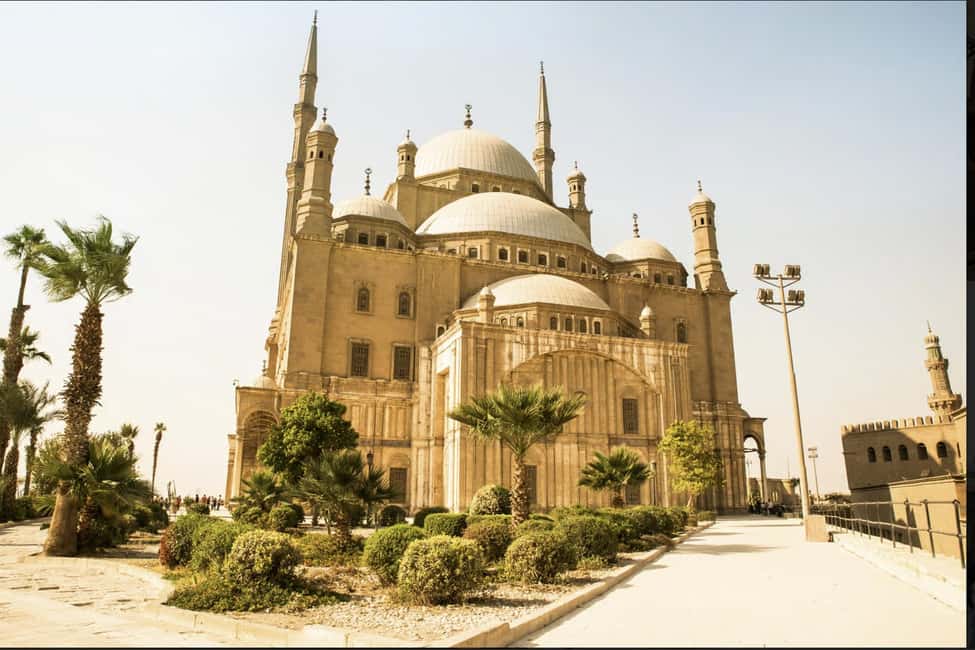 Cairo: Private Guided Tour of Khan El Khalili & Old Cairo - Hanging Church, Abu Serga Church, and Ben Ezra Synagogue
