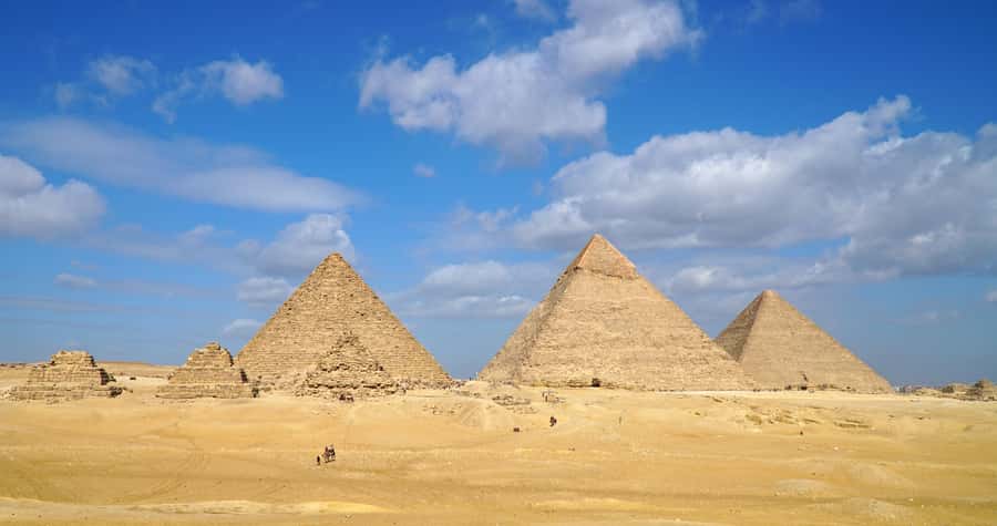 Cairo: Private Half-Day Pyramids Tour with Photographer - Photos That Actually Look Like Your Life: Photographer Tips to Lean Into