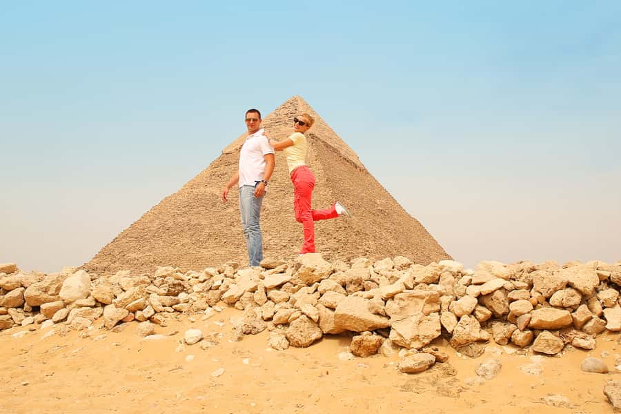 Cairo: Private Half-Day Pyramids Tour with Photographer - Getting From Cairo to Giza in Comfort (and Why Timing Matters)