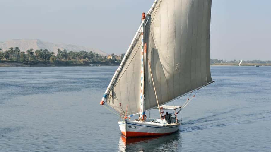 Cairo: Private Nile Felucca Adventure / Round-Trip Transfer - The 1-hour sailing: what it’s really like on the water