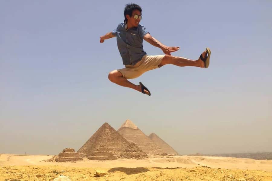 Cairo: Private Pyramids, Museum & Bazaar Tour with Lunch - The Great Sphinx close-up: where lion-body symbolism meets real scale