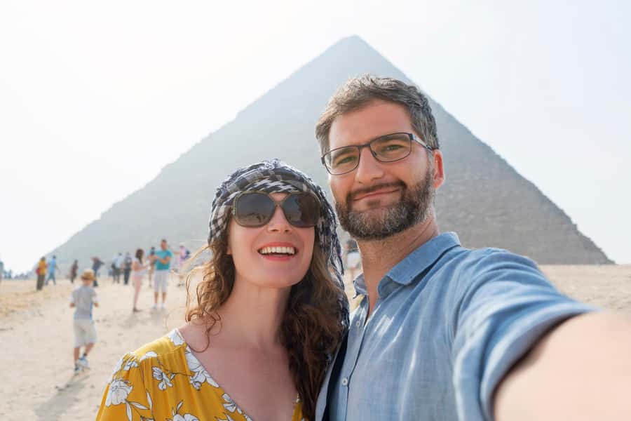 Cairo: Private Tour to Giza Pyramids with Camel Ride & Lunch - Lunch break at a local restaurant (and what to expect)