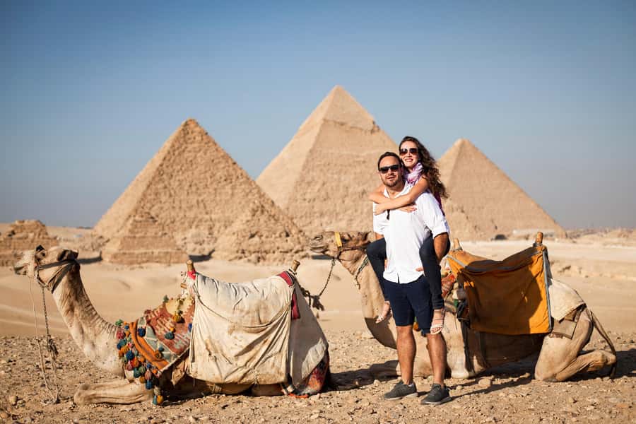 Cairo: Pyramids, Bazaar, Citadel Tour with Photographer - Old Cairo churches and Ben Ezra area: layered faith sites