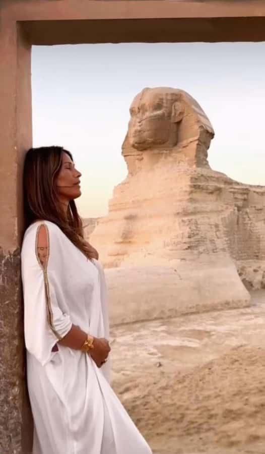 Cairo: Pyramids, Bazaar & Museum with Female Guide - Pyramids and the Great Sphinx: What You Actually See