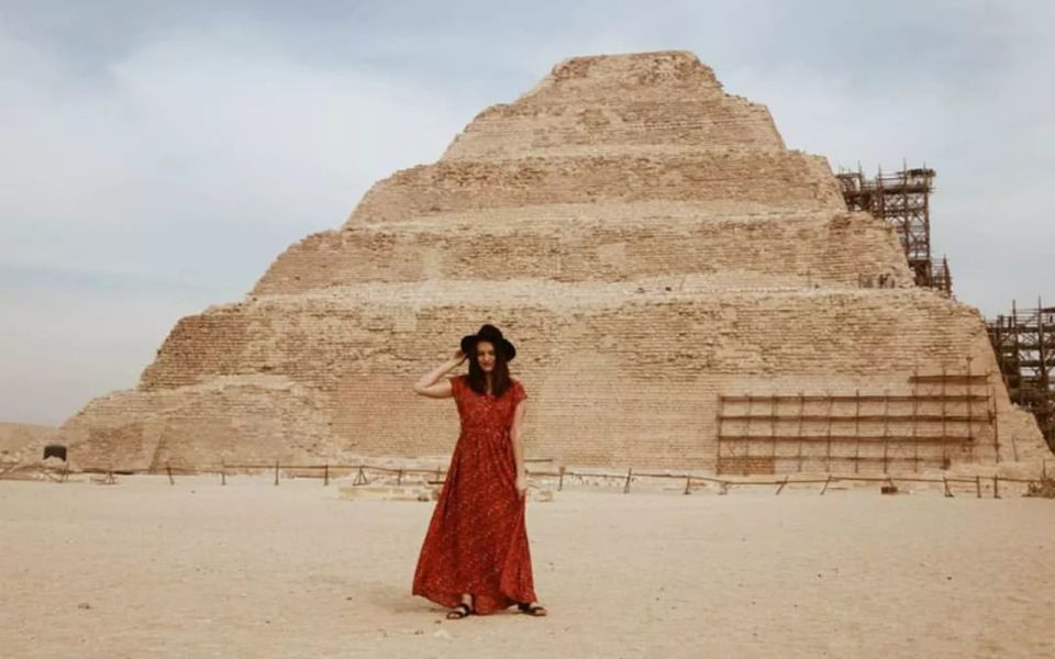Cairo: Pyramids, Memphis, Sakkara day trip - Memphis city visit: Ramses II and the alabaster Sphinx