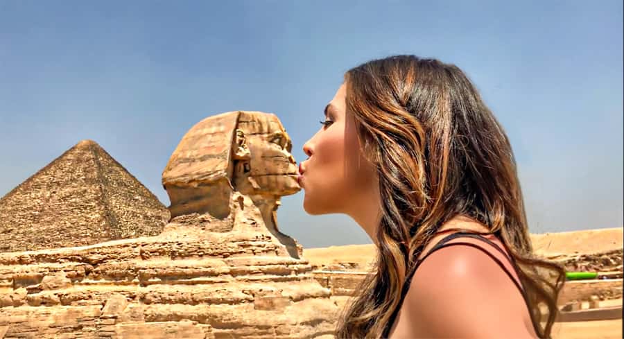 Cairo: Pyramids, Sakkara & Memphis Tour with Lunch - Lunch in the middle of the day: included, but manage your energy