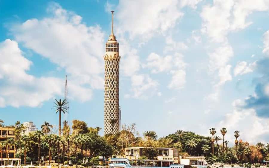 Cairo: Sunset at Cairo Tower with Lunch & Private Transport - Lunch with a 360-degree skyline: where the revolving part pays off