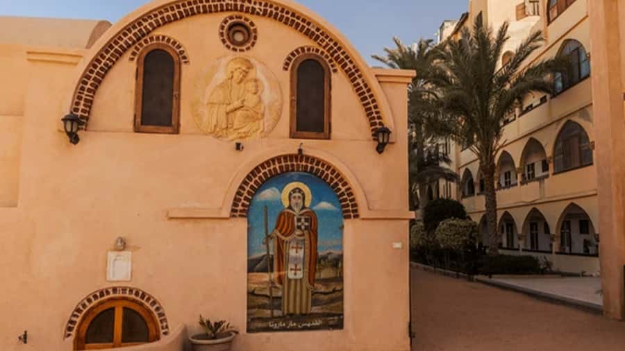 Cairo :Tour to Wadi El Natron Monastery from Cairo - Deir Anba Bishoi: the “body still here” detail gives the visit weight