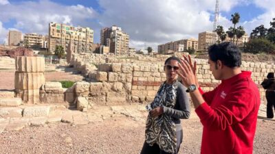 Catacombs of kom el shoqafa Guided Walking Tour - Starting at the entrance: what the first minutes feel like