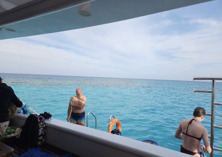 Dahab: luxury Snorkeling cruise with buffet lunch - Value check: is this really a “luxury” cruise for $40?