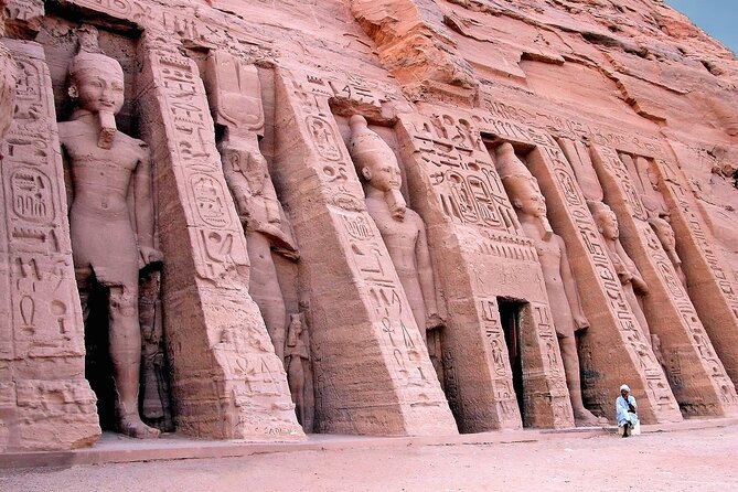 Day tour to Abu Simbel from Aswan by private car - From Aswan pickup to the Abu Simbel turn-off: what your day feels like