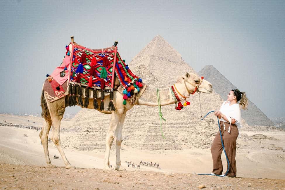 Discover Cairo: Private Day Trip to Museum, Pyramids & Lunch - Key wins to look for