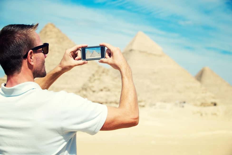 Discover Cairo: Pyramids, Museum & Sphinx Tour from Hurghada - Egyptian Museum: How to Survive the Crowds and Get Value