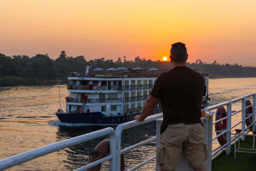 Egypt: 7-Day Private Tour, Baloon, Flights and Nile Cruise - Karnak Temple on the East Bank: Generations of Building in One Place