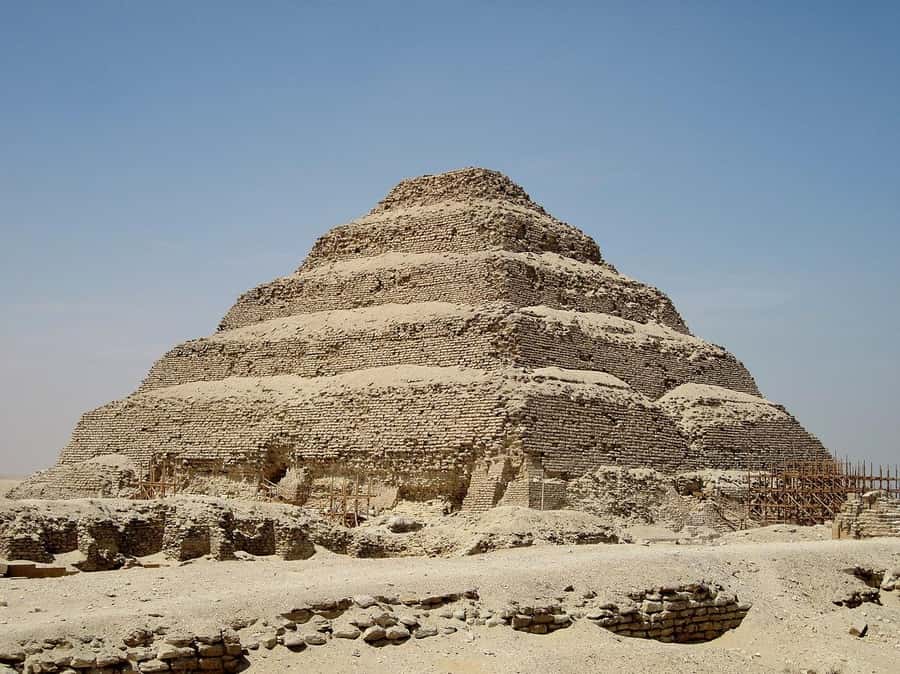 Female Guided-Pyramids, Memphis, and Sakkara Day Trip - Should you book this pyramids, Sakkara, and Memphis day trip?