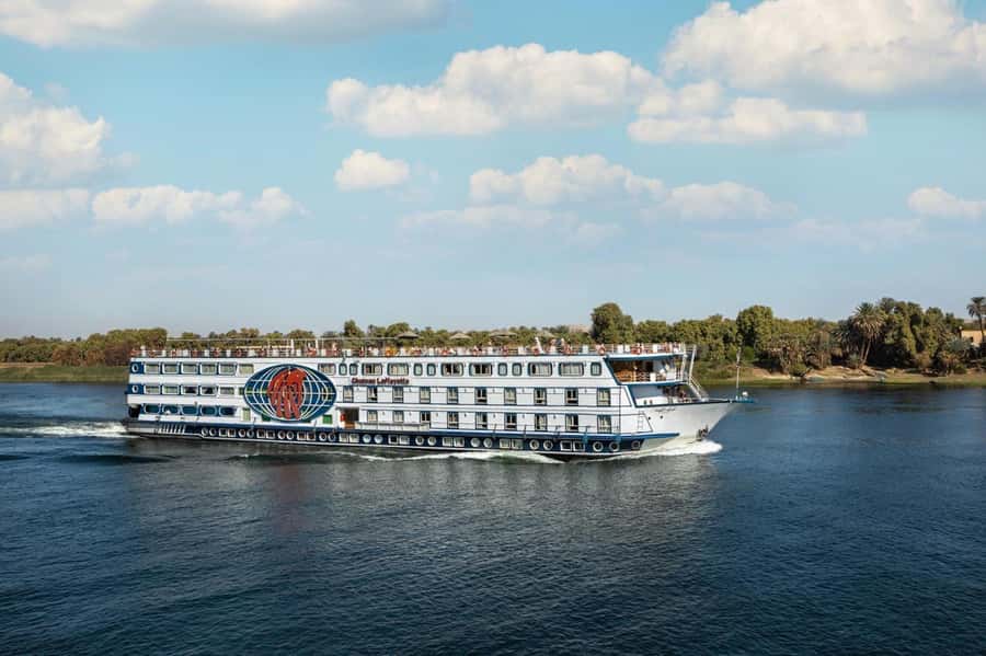 From Aswan: 5-Day Nile Cruise to Luxor with Hot Air Balloon - Day 4 Luxor at sunrise: balloon flight plus East Bank temple time