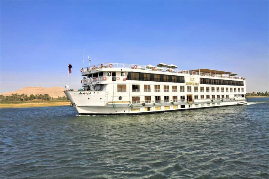 From Cairo: 5-Day Nile Cruise to Aswan & Balloon by Flights - Day 1: Luxor East Bank Power, Plus Felucca Tea