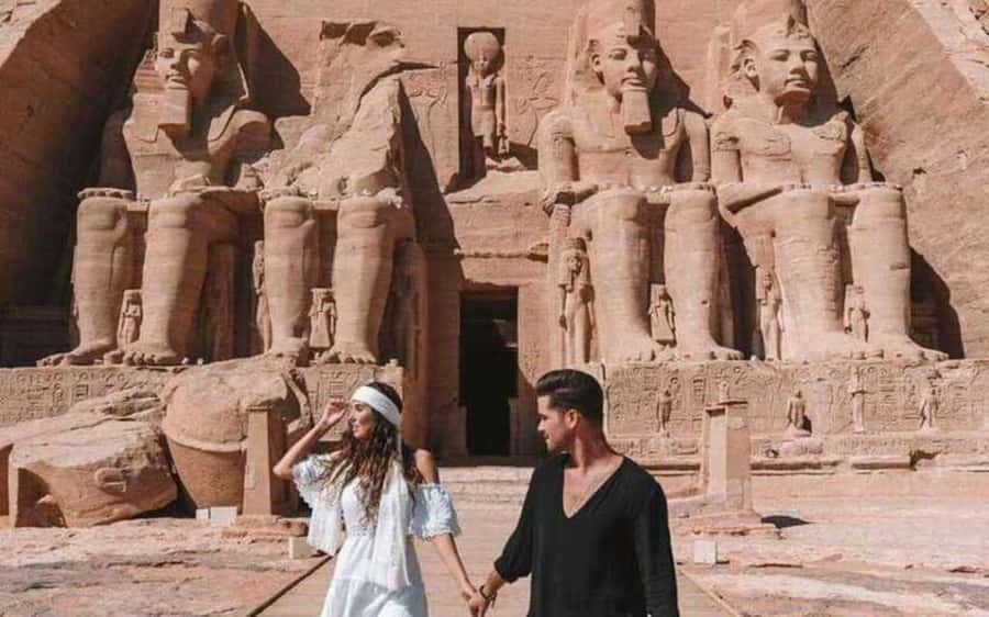 From Cairo: Abu Simbel Day Tour with Flights & Private Guide - The Sun Temple of King Ramses II: the face you remember