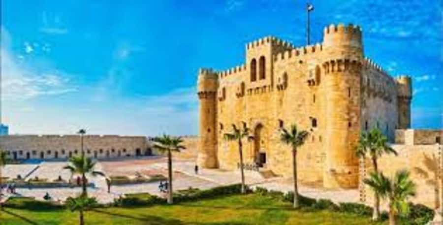 From Cairo: Alexandria Female-Guided Trip from Cairo - Old downtown markets: where you actually feel Alexandria