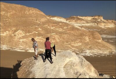 From Cairo: Bahariya Oasis and Black and White Desert Tour - Breakfast on the Road: Fuel for a Full-Day Desert Schedule