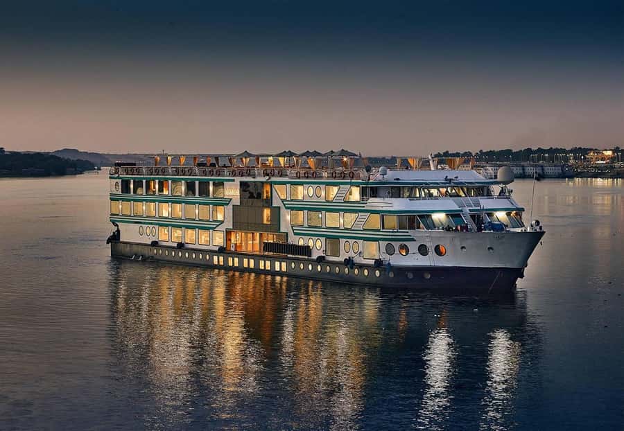 From Cairo by Plane: 5 Days & 4 Nights Nile Cruise to Luxor - From Cairo Airport to Luxor: The Cruise Starts Immediately