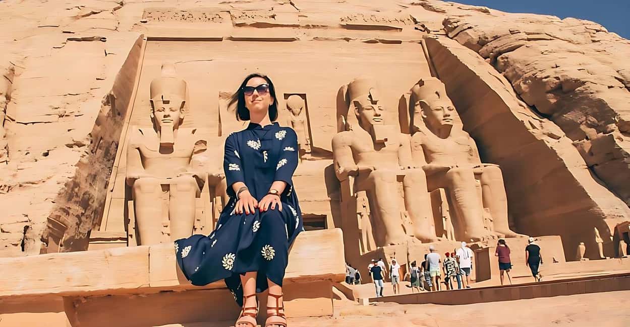 From Hurghada: 2-Day Private Tour of Luxor and Abu Simbel - Aswan overnight in a five-star hotel (your chance to reset)