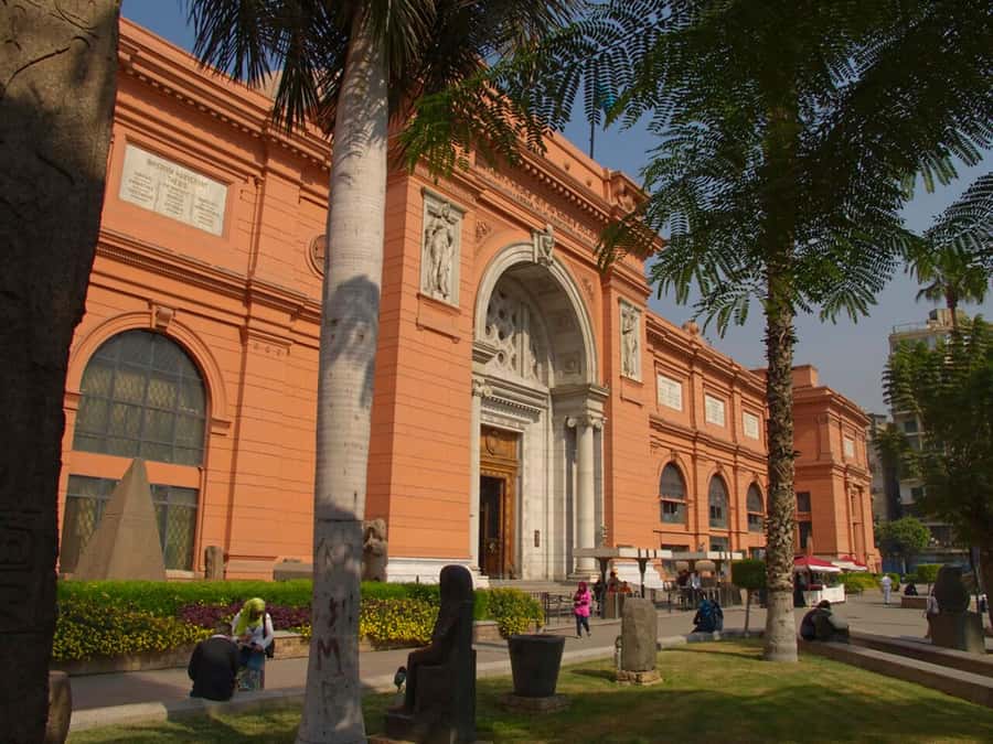 From Hurghada: Full-Day Trip to Cairo by Plane - Practical Tips: How to Prepare for Sun, Walking, and Tight Timing
