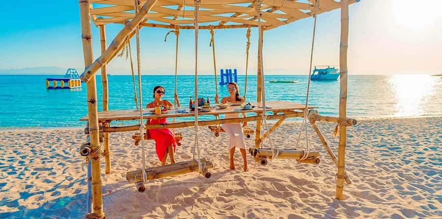 From Hurghada: Hula Hula Island Speedboat Tour with Dolphins - Price and Value: Is $42 Worth It?