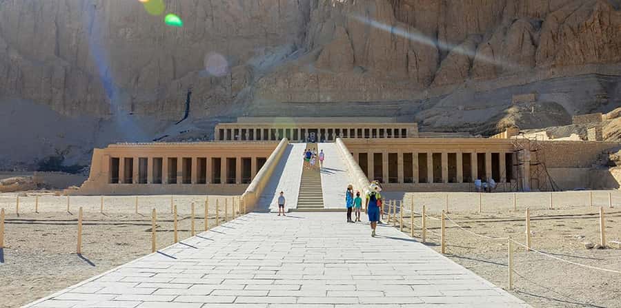 From Hurghada: Luxor Private Guided Tour - Hurghada to Luxor: the long ride and how to use it